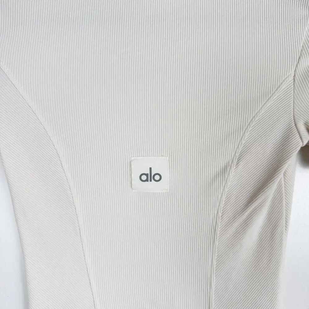 Alo Yoga Ribbed Mesmerize Short Sleeve Top Shirt Cream Mock Neck - XS